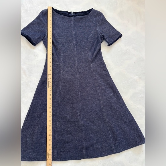 Banana Republic Navy Blue Textured Frayed Trim Fit & Flare Dress Sz 6 - Picture 5 of 11
